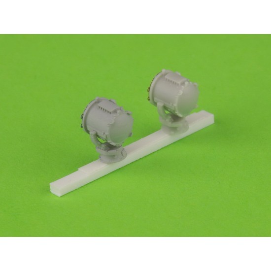 1/350 German SMS Emden Searchlight 1.1m (4pcs) 1/350 German SMS Emden Searchlight 1.1m (4pcs)