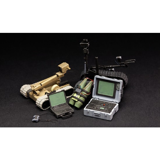 1/35 US Explosive Ordnance Disposal Specialists and Robots (2 Figures+Robots) 1/35 US Explosive Ordnance Disposal Specialists and Robots (2 Figures+Robots)
