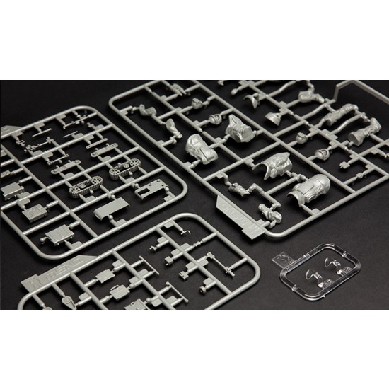 1/35 US Explosive Ordnance Disposal Specialists and Robots (2 Figures+Robots) 1/35 US Explosive Ordnance Disposal Specialists and Robots (2 Figures+Robots)