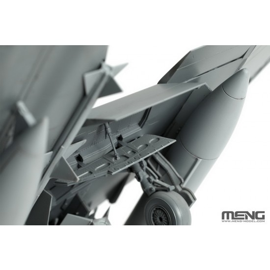 1/48 McDonnell Douglas F-4E Phantom II Fighter-bomber 1/48 McDonnell Douglas F-4E Phantom II Fighter-bomber
