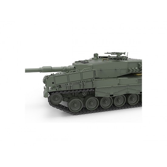 1/35 German Main Battle Tank Leopard 2A4 1/35 German Main Battle Tank Leopard 2A4