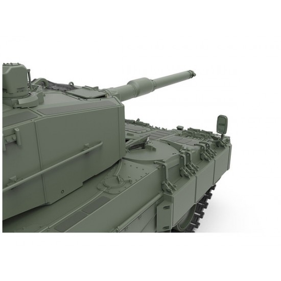 1/35 German Main Battle Tank Leopard 2A4 1/35 German Main Battle Tank Leopard 2A4