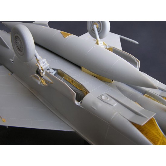 1/48 Mikoyan-Gurevich MiG-25 Wheel Bays for ICM kits 1/48 Mikoyan-Gurevich MiG-25 Wheel Bays for ICM kits