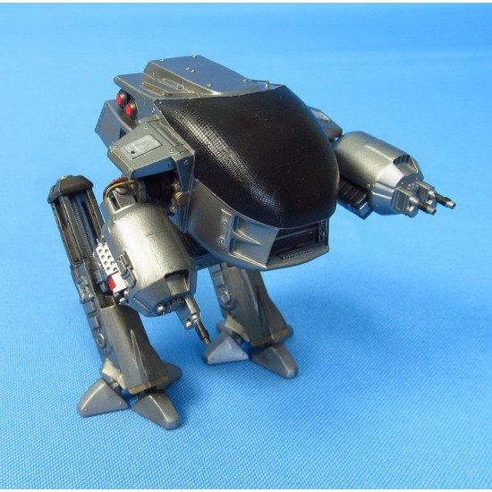 1/35 Fighting Robot D-209 1/35 Fighting Robot D-209