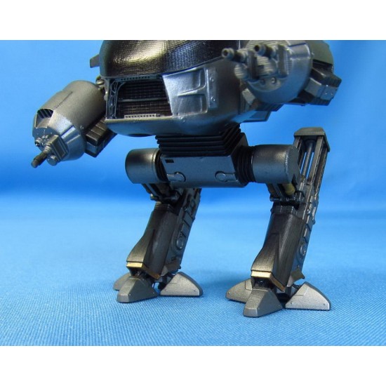 1/35 Fighting Robot D-209 1/35 Fighting Robot D-209