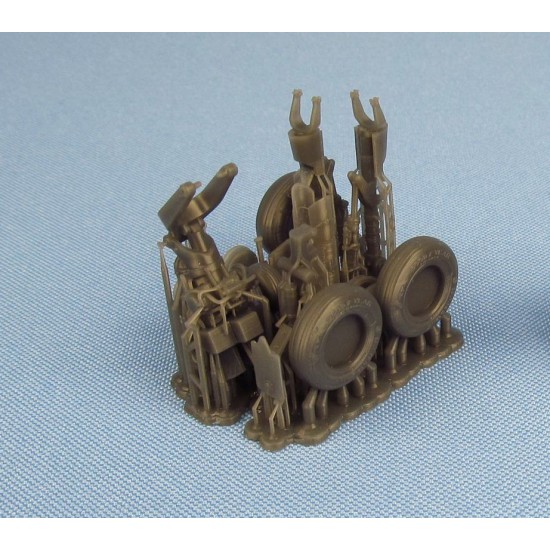 1/48 Hawker Siddeley Harrier GR1/GR3 Landing Gears w/Wheels for Kinetic kits 1/48 Hawker Siddeley Harrier GR1/GR3 Landing Gears w/Wheels for Kinetic kits