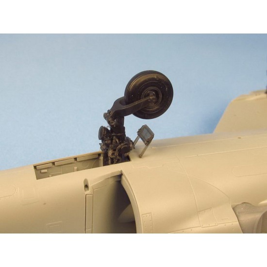 1/48 Hawker Siddeley Harrier GR1/GR3 Landing Gears w/Wheels for Kinetic kits 1/48 Hawker Siddeley Harrier GR1/GR3 Landing Gears w/Wheels for Kinetic kits