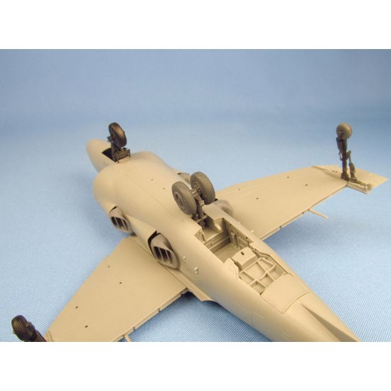 1/48 Hawker Siddeley Harrier GR1/GR3 Landing Gears w/Wheels for Kinetic kits 1/48 Hawker Siddeley Harrier GR1/GR3 Landing Gears w/Wheels for Kinetic kits