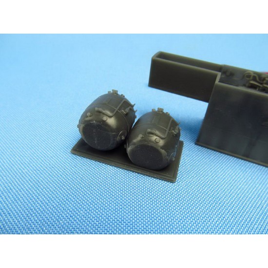 1/48 Lockheed SR-71 Blackbird Landing Gears for Revell kits 1/48 Lockheed SR-71 Blackbird Landing Gears for Revell kits