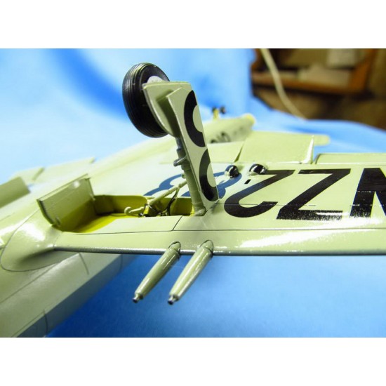 1/48 Supermarine Attacker FB.2 Landing Gears for Classic Airframes/Trumpeter kits 1/48 Supermarine Attacker FB.2 Landing Gears for Classic Airframes/Trumpeter kits