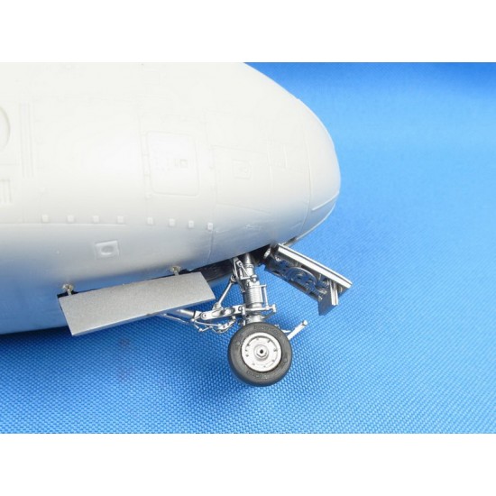 1/48 Grumman C-2A Greyhound. Landing gears and bays for Kinetic kits 1/48 Grumman C-2A Greyhound. Landing gears and bays for Kinetic kits