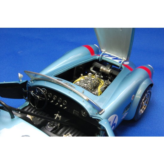1/24 Multimedia kit: 289 Cobra FIA Roadstar Version. B 1/24 Multimedia kit: 289 Cobra FIA Roadstar Version. B