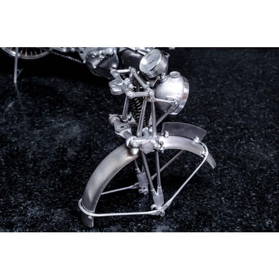 1/9 Full Detail kit - HRD Vincent Black Shadow 1948 1/9 Full Detail kit - HRD Vincent Black Shadow 1948