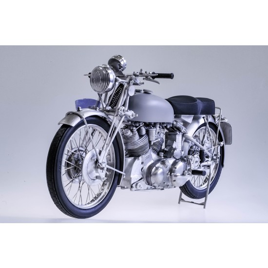 1/9 Full Detail kit - HRD Vincent Black Shadow 1948 1/9 Full Detail kit - HRD Vincent Black Shadow 1948