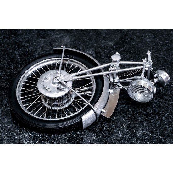 1/9 Full Detail kit - HRD Vincent Black Shadow 1948 1/9 Full Detail kit - HRD Vincent Black Shadow 1948