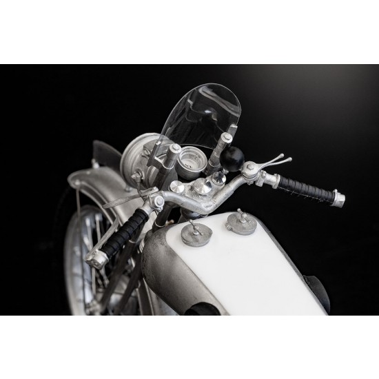 1/9 Fulldetail Kit: Brough Superior SS100 1926