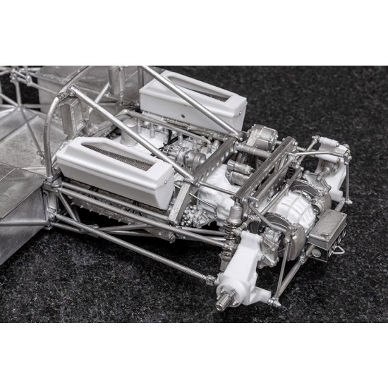 1/12 Multi-material Kit: Tipo33 TT12 Ver.A 1974 Rd.1 Monza 1000km Winner #3