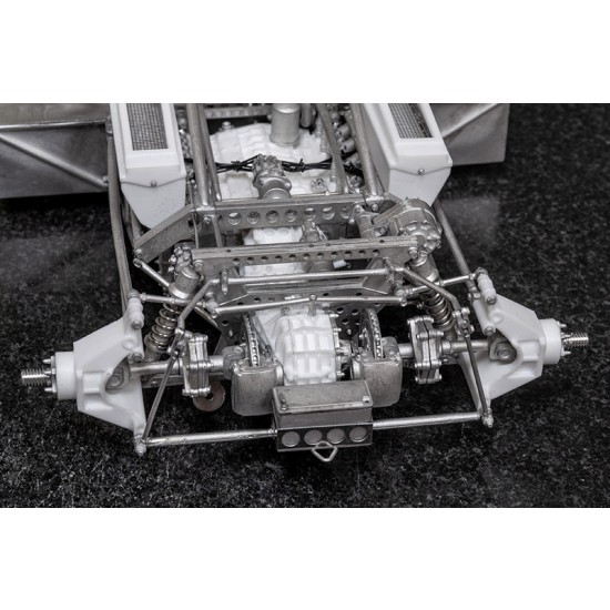 1/12 Multi-material Kit: Tipo33 TT12 Ver.C 1975 Rd.5 Spa 1000km Winner #2 #1 1/12 Multi-material Kit: Tipo33 TT12 Ver.C 1975 Rd.5 Spa 1000km Winner #2 #1