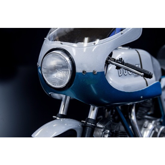 1/9 Fulldetail Kit: Ducati 750 Super Sport 1974 1/9 Fulldetail Kit: Ducati 750 Super Sport 1974