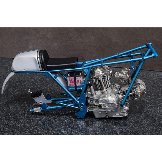 1/9 Fulldetail Kit: Ducati 750 Super Sport 1974 1/9 Fulldetail Kit: Ducati 750 Super Sport 1974