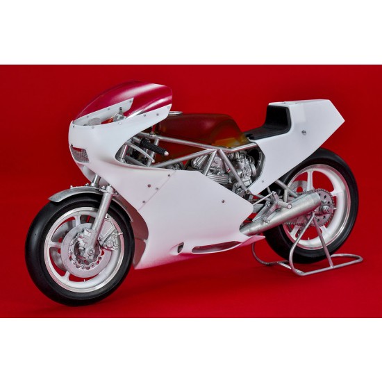 1/9 Ducati 750 TT1 1983 Multi-Material Full Detail Kit 1/9 Ducati 750 TT1 1983 Multi-Material Full Detail Kit