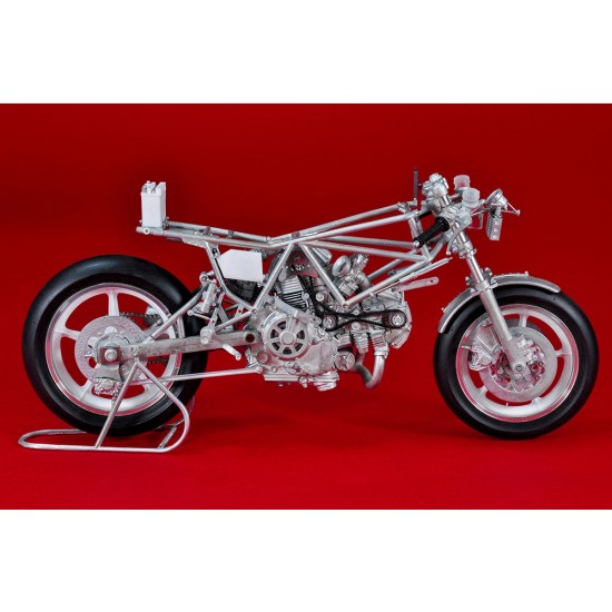 1/9 Ducati 750 TT1 1983 Multi-Material Full Detail Kit 1/9 Ducati 750 TT1 1983 Multi-Material Full Detail Kit