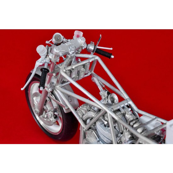 1/9 Ducati 750 TT1 1983 Multi-Material Full Detail Kit 1/9 Ducati 750 TT1 1983 Multi-Material Full Detail Kit