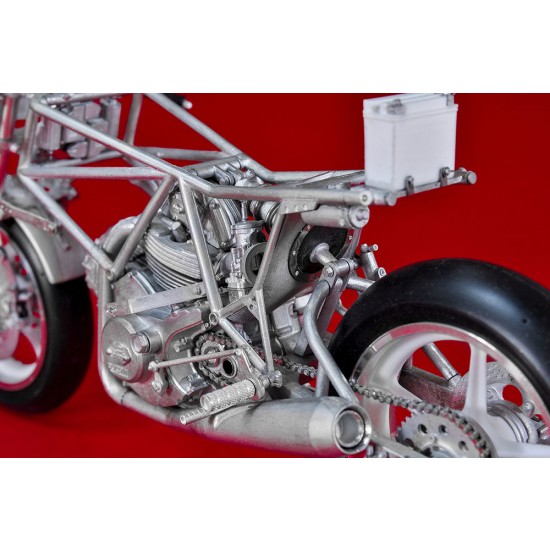 1/9 Ducati 750 TT1 1983 Multi-Material Full Detail Kit 1/9 Ducati 750 TT1 1983 Multi-Material Full Detail Kit