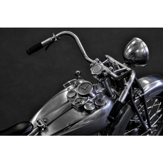 1/9 Crocker Hemi-Head 1936 Small Tank Motorcycle Full Detail Kit 1/9 Crocker Hemi-Head 1936 Small Tank Motorcycle Full Detail Kit