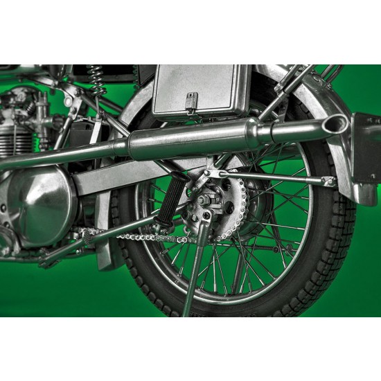 1/9 Multi-material kit: BSA Blue Star 350 1933 1/9 Multi-material kit: BSA Blue Star 350 1933