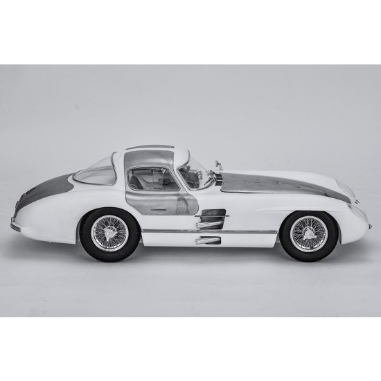 1/12 Mercedes-Benz 300SLR Coupe Multi-material kit 1/12 Mercedes-Benz 300SLR Coupe Multi-material kit