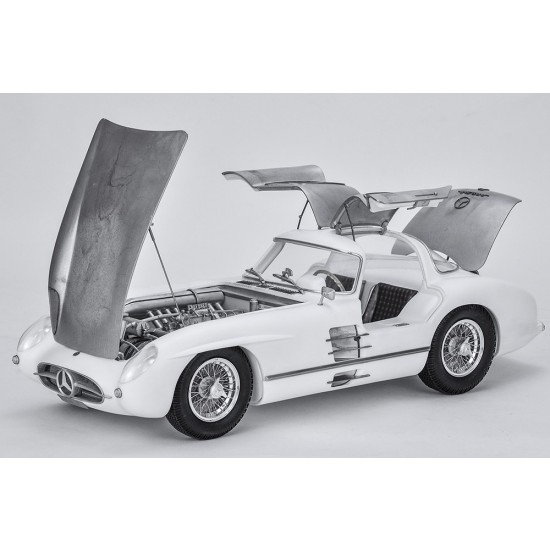 1/12 Mercedes-Benz 300SLR Coupe Multi-material kit 1/12 Mercedes-Benz 300SLR Coupe Multi-material kit