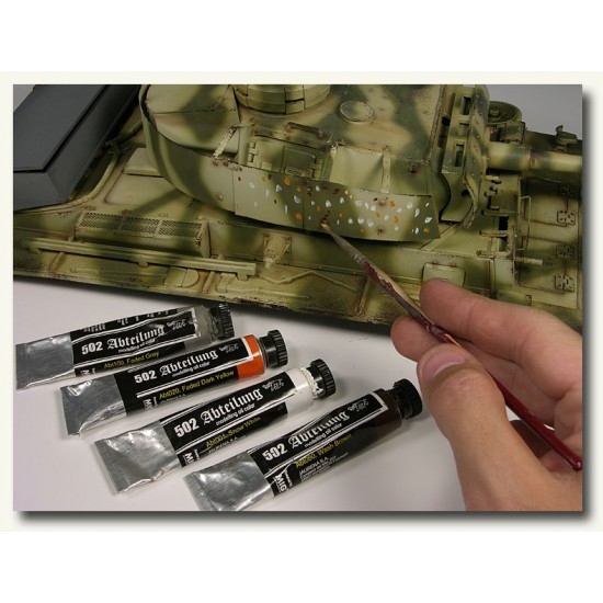 502 Abteilung Oil Paint - Faded Dark Yellow (20ml) 502 Abteilung Oil Paint - Faded Dark Yellow (20ml)