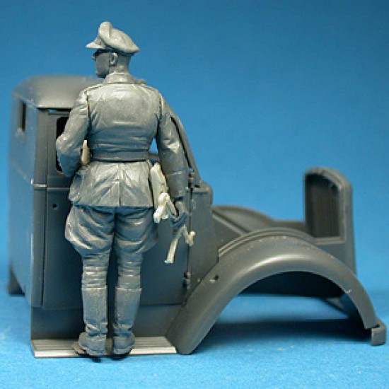 1/35 WWII Drivers (6 Figures)