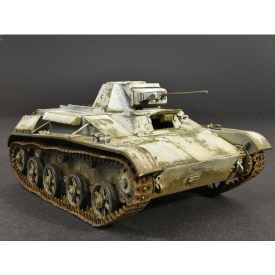 1/35 Soviet Light Tank T-60 (Plant No.37) Early Series with Interior Details 1/35 Soviet Light Tank T-60 (Plant No.37) Early Series with Interior Details