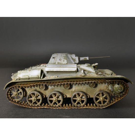 1/35 Soviet Light Tank T-60 (Plant No.37) Early Series with Interior Details 1/35 Soviet Light Tank T-60 (Plant No.37) Early Series with Interior Details