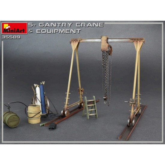 1/35 5 Ton Gantry Crane & Equipment 1/35 5 Ton Gantry Crane & Equipment