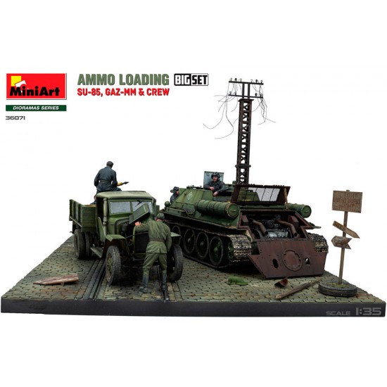1/35 WWII Ammo Loading Scene: Su-85, Gaz-MM and Crew 1/35 WWII Ammo Loading Scene: Su-85, Gaz-MM and Crew