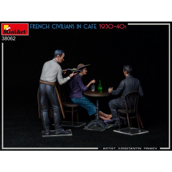 1/35 French Civilians in Cafe 1930-40s (3 figures & accessories) 1/35 French Civilians in Cafe 1930-40s (3 figures & accessories)