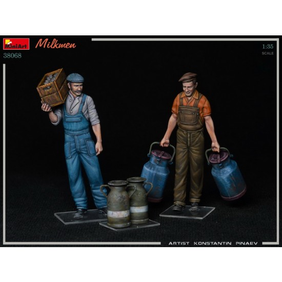 1/35 Milkmen (2 figures & cans) 1/35 Milkmen (2 figures & cans)