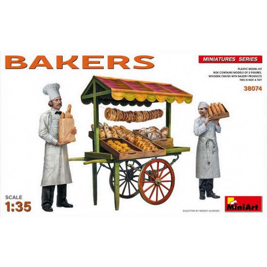 1/35 Bakers: 2 Figures, Wooden Crates w/Bakery Products 1/35 Bakers: 2 Figures, Wooden Crates w/Bakery Products