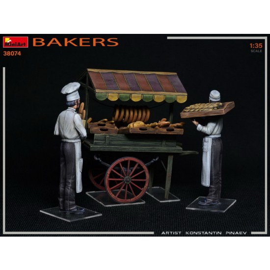 1/35 Bakers: 2 Figures, Wooden Crates w/Bakery Products 1/35 Bakers: 2 Figures, Wooden Crates w/Bakery Products