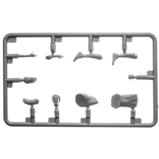1/35 Modern Cafe Visitors Set #2 (3 figures) 1/35 Modern Cafe Visitors Set #2 (3 figures)