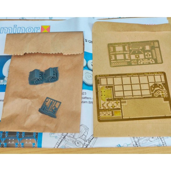 1/35 WWII US Jeep SCR-510/620 Radio & Stowage Rack set (3D printed resin & PE sheet) 1/35 WWII US Jeep SCR-510/620 Radio & Stowage Rack set (3D printed resin & PE sheet)