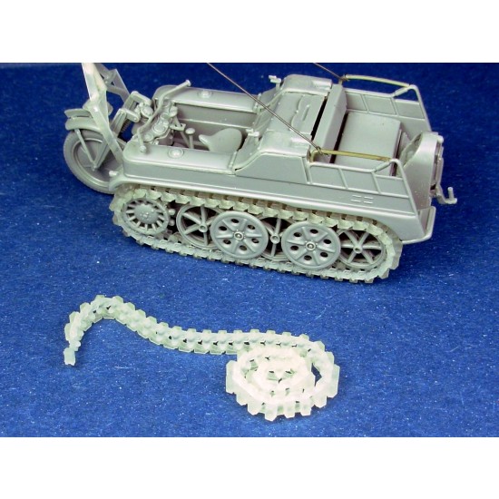 1/35 WWII German Kettekraftrad (SdKfz 2) 3D Printed Fully Workable Tracks for Dragon kits 1/35 WWII German Kettekraftrad (SdKfz 2) 3D Printed Fully Workable Tracks for Dragon kits
