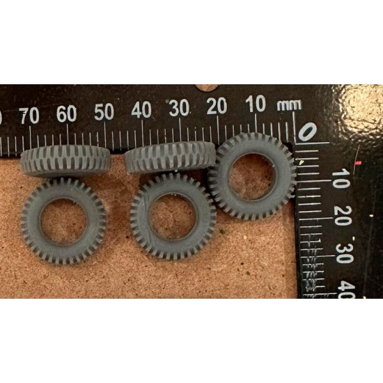 1/35 Land Cruiser 7.50 Military Pattern Tyres for Meng kits 1/35 Land Cruiser 7.50 Military Pattern Tyres for Meng kits