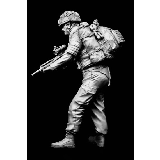 200mm Royal Marine, Afghanistan (1 figure) 200mm Royal Marine, Afghanistan (1 figure)