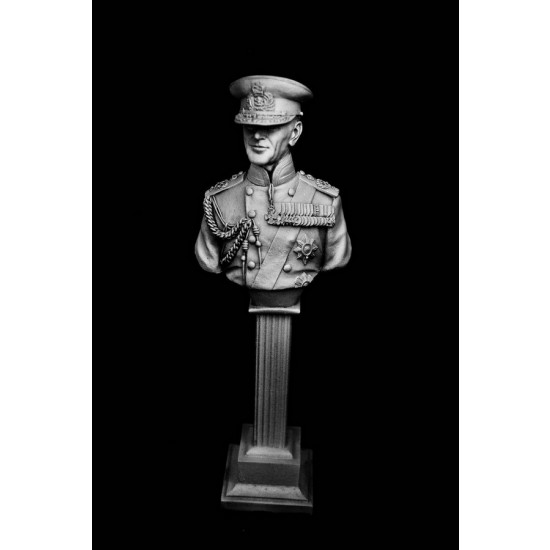 1/9 HRH Prince Philip Duke of Edinburgh Commemorative Display (stands apporx 180mm tall) 1/9 HRH Prince Philip Duke of Edinburgh Commemorative Display (stands apporx 180mm tall)
