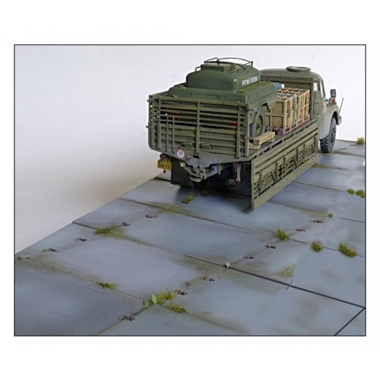 1/35 Tatra 148 VNM Truck 1/35 Tatra 148 VNM Truck
