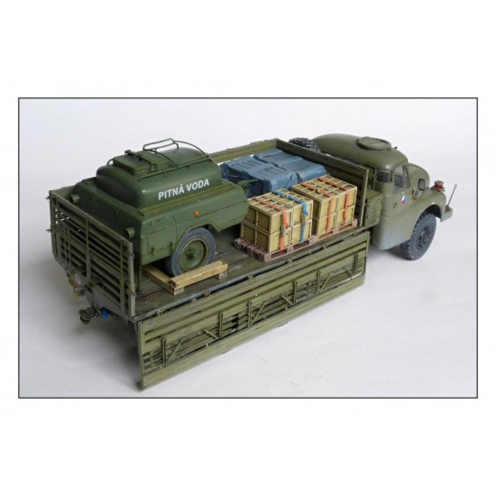 1/35 Tatra 148 VNM Truck 1/35 Tatra 148 VNM Truck